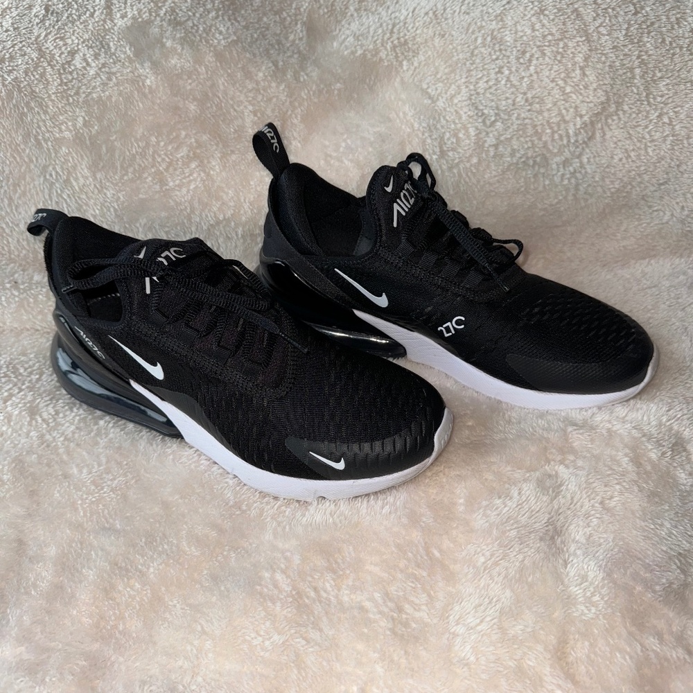 Women’s Nike Air Max 270